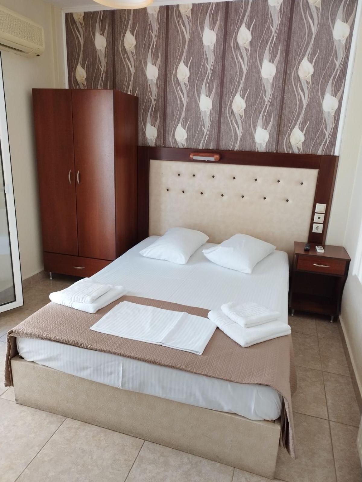 Aparthotel Pigasos